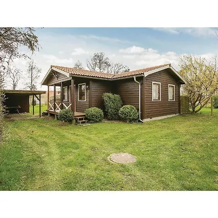 Two-bedroom Holiday In *